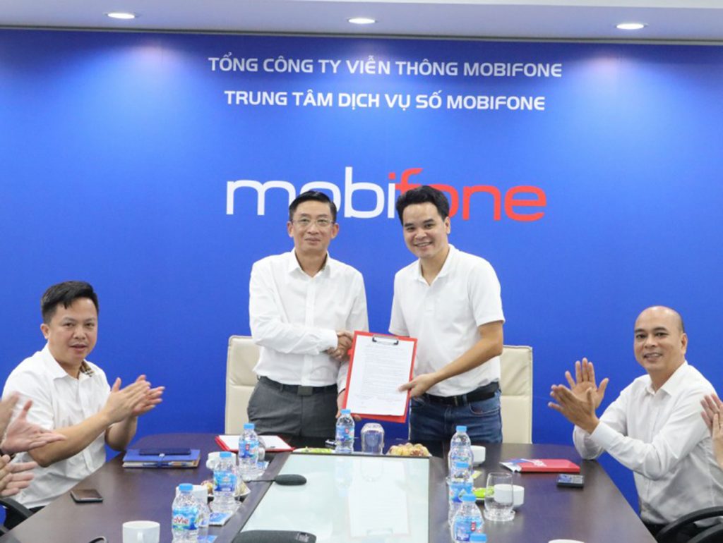 Lễ ký kết hợp tác Tổng Công ty MobiFone và Công ty Cổ phần giáo dục Educa Corporation